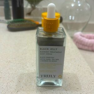 Truly Black Jelly Body Blemish Treatment